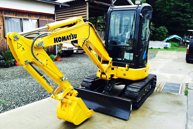 作業車両ユンボ