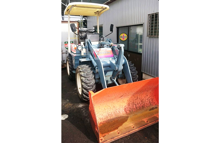 作業車両タイヤリフト